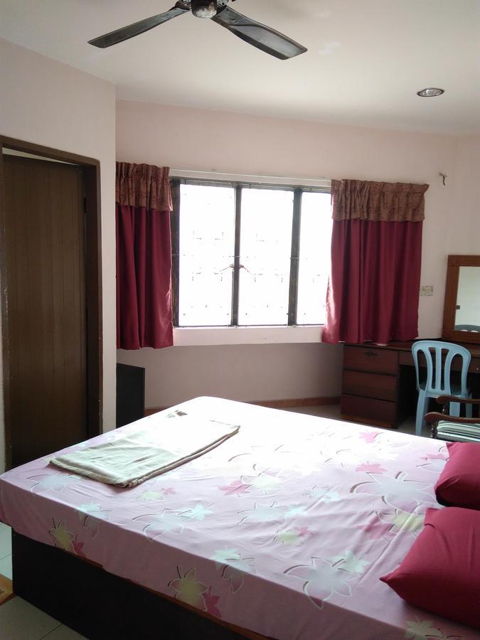 New Budget Inn Hotel Chukai Buitenkant foto