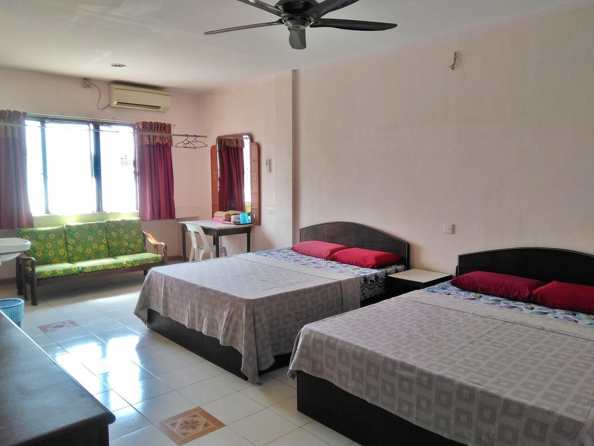 New Budget Inn Hotel Chukai Buitenkant foto